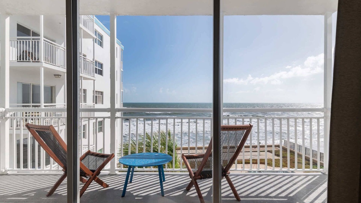 South Patrick Shores Apartment | Bright 2-Bed Beach Condo w/Oceanfront Balcony