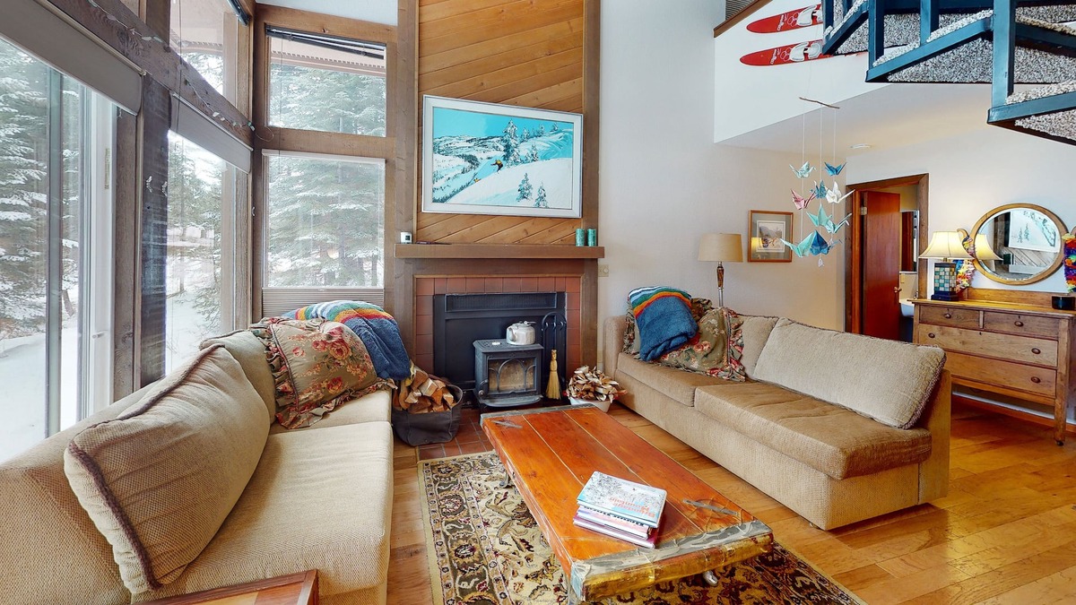 Bear Basin Estates House | Bright, 2-story home with fireplace & forest views - near Payette Lake & town