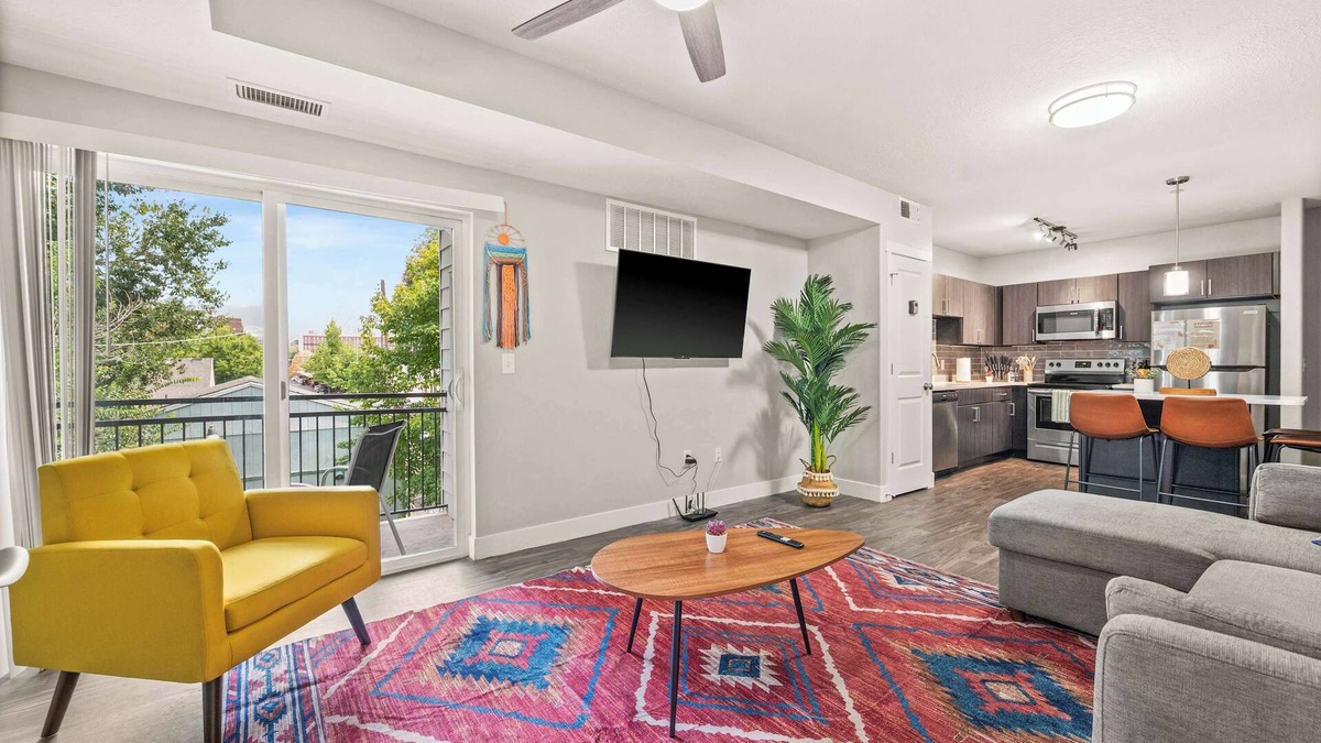 Fairpark Apartment | Bright 2BR SLC Apt Hot Tub Parking