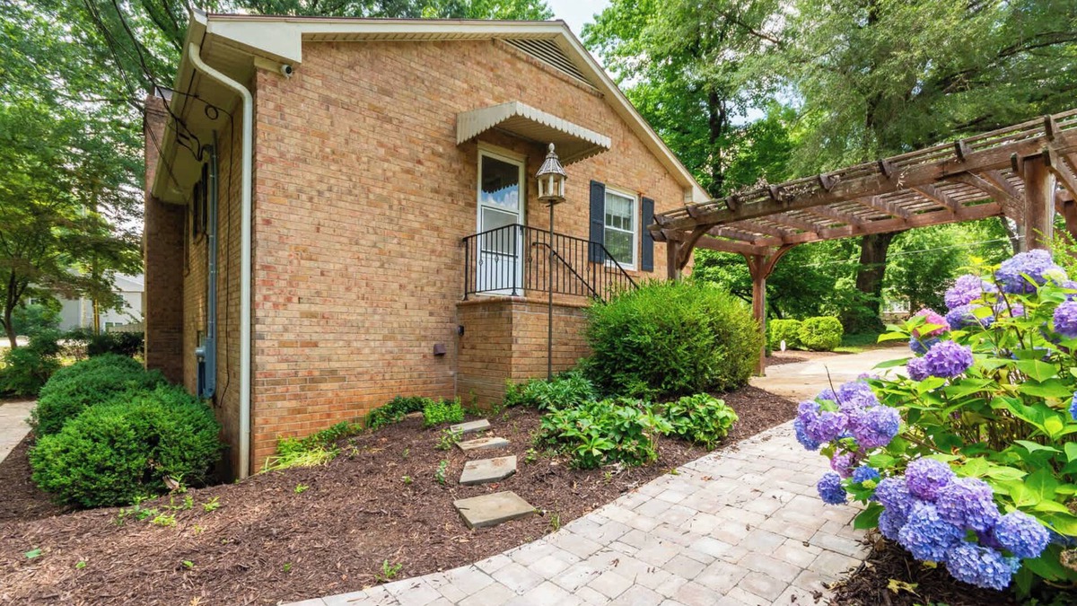Greensboro Apartment | ‼️Bright 2BR Suite w/Parking & Backyard