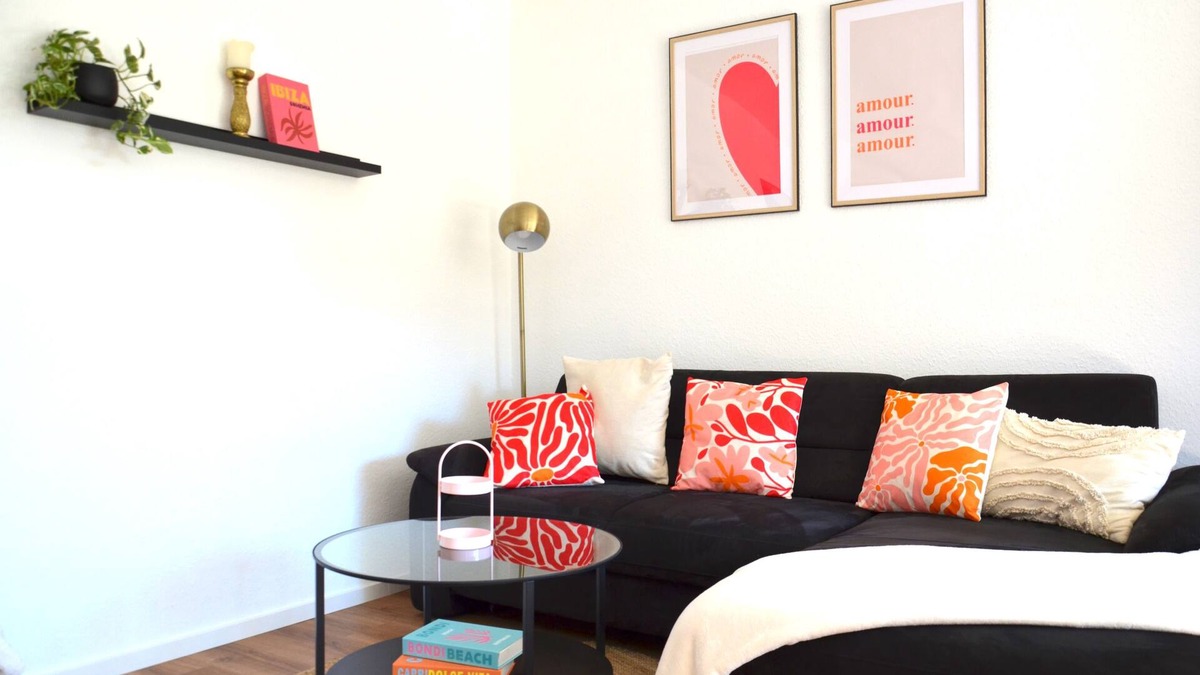 Center Apartment | Bright 3 room apartment - central in Aurich (city center & close to the harbour)