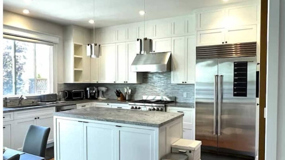 Richmond District House | Bright and Airy home 4B/3.5 Bath near Presidio and GG Bridge