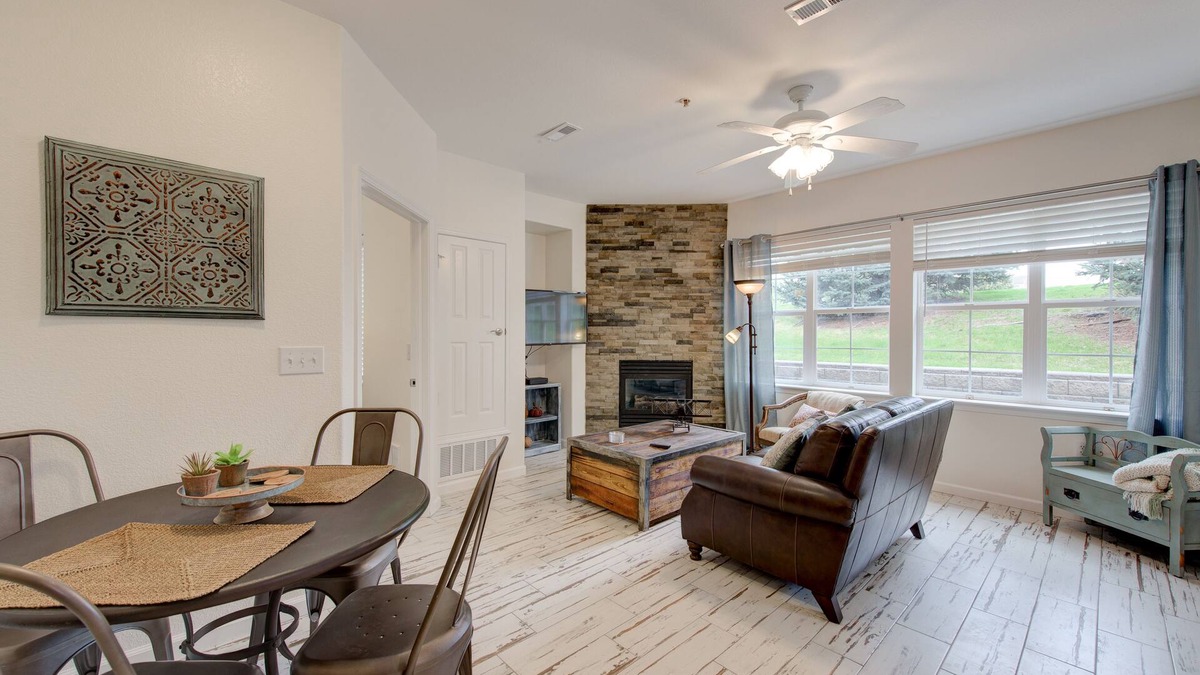 Aurora Condo | Bright and Beautiful Main Floor Condo