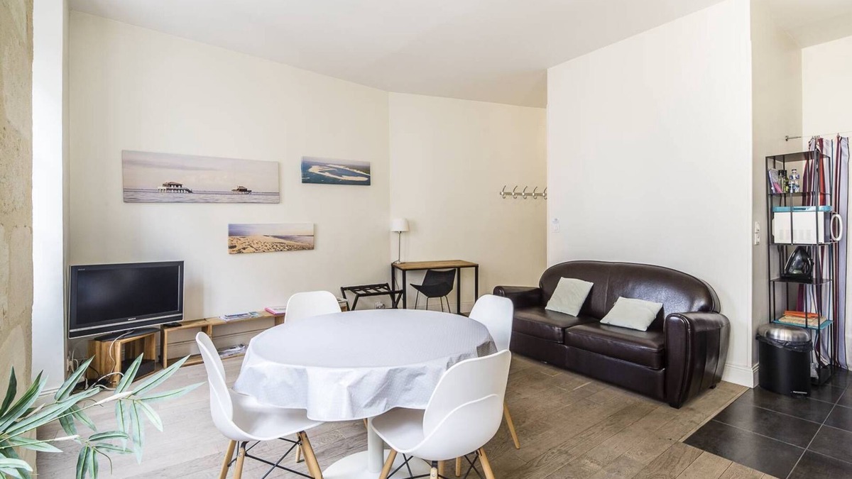 Hotel de Ville - Quinconces Apartment | Bright and comfortable apartment - 2nd FLOOR