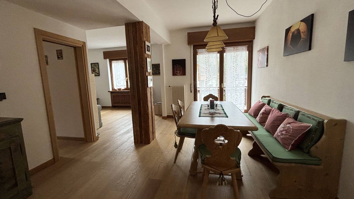 Pieve di Cadore Apartment | Bright and spacious apartment, convenient to services, only 30 minutes from Cortina