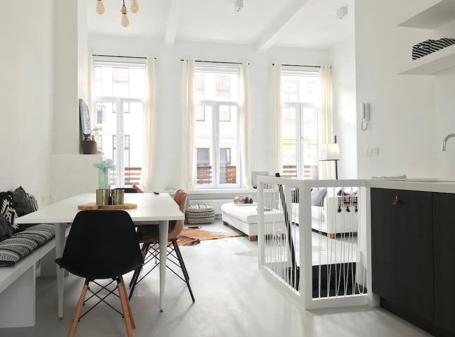 Harmonie Apartment | Bright and sunny stylish 4br apartment!