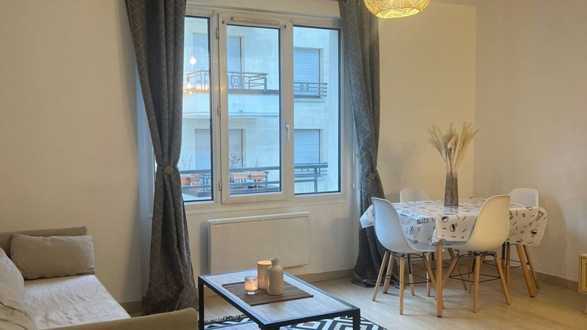 Montmorency Apartment | Bright apartment 2 steps from Enghien and 15mins from Paris