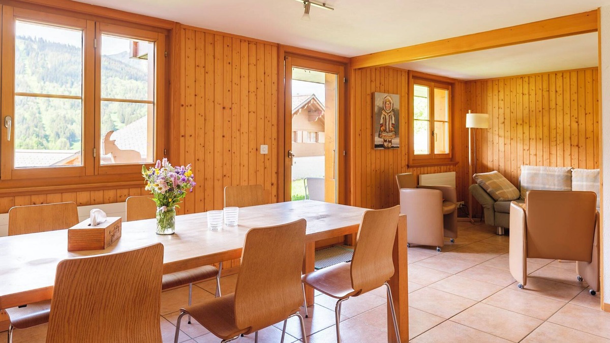 Ormont-Dessus Apartment | Bright apartment with beautiful views of the mountains and village