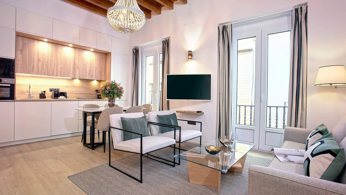 San Vicente Apartment | Bright apartment in Sevilla. Teodosio II