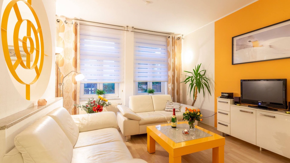 Outer Neustadt Apartment | Bright apartment in the city for couples or couples with a small child