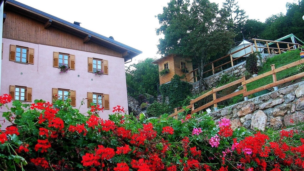 Cavedago House | Bright apartment in the countryside of the Adamello Brenta