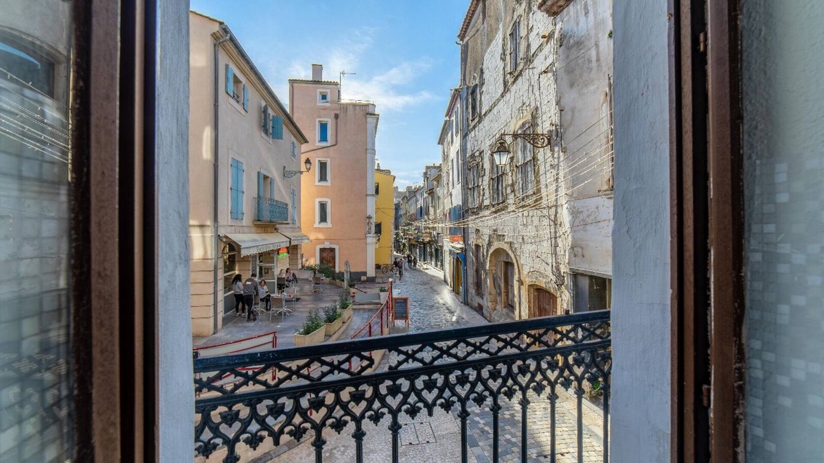 Centre Historique Apartment | Bright apartment - Narbonne hypercentre - 8mn walk from train station