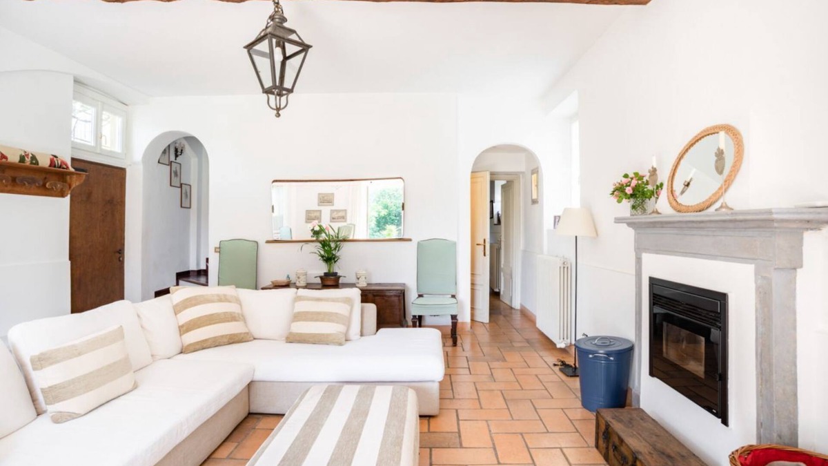 Villa Guardia Apartment | Bright APT surrounded by greenery with parking!