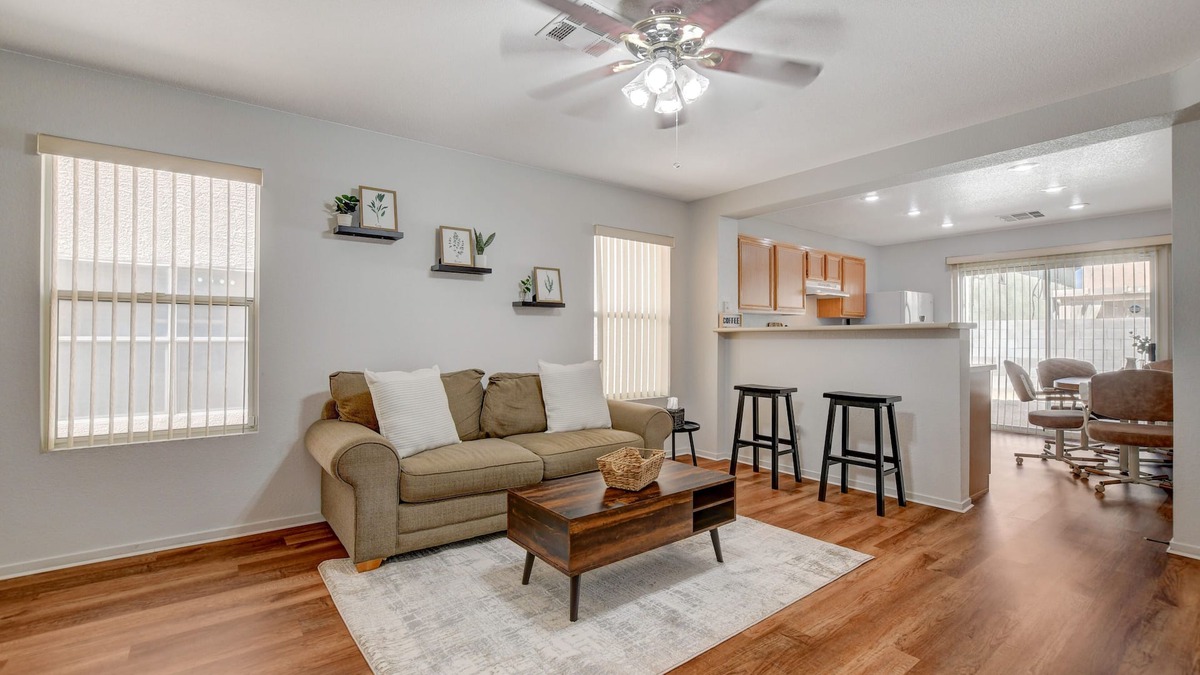 Silverado Ranch House | Bright & Clean Las Vegas House