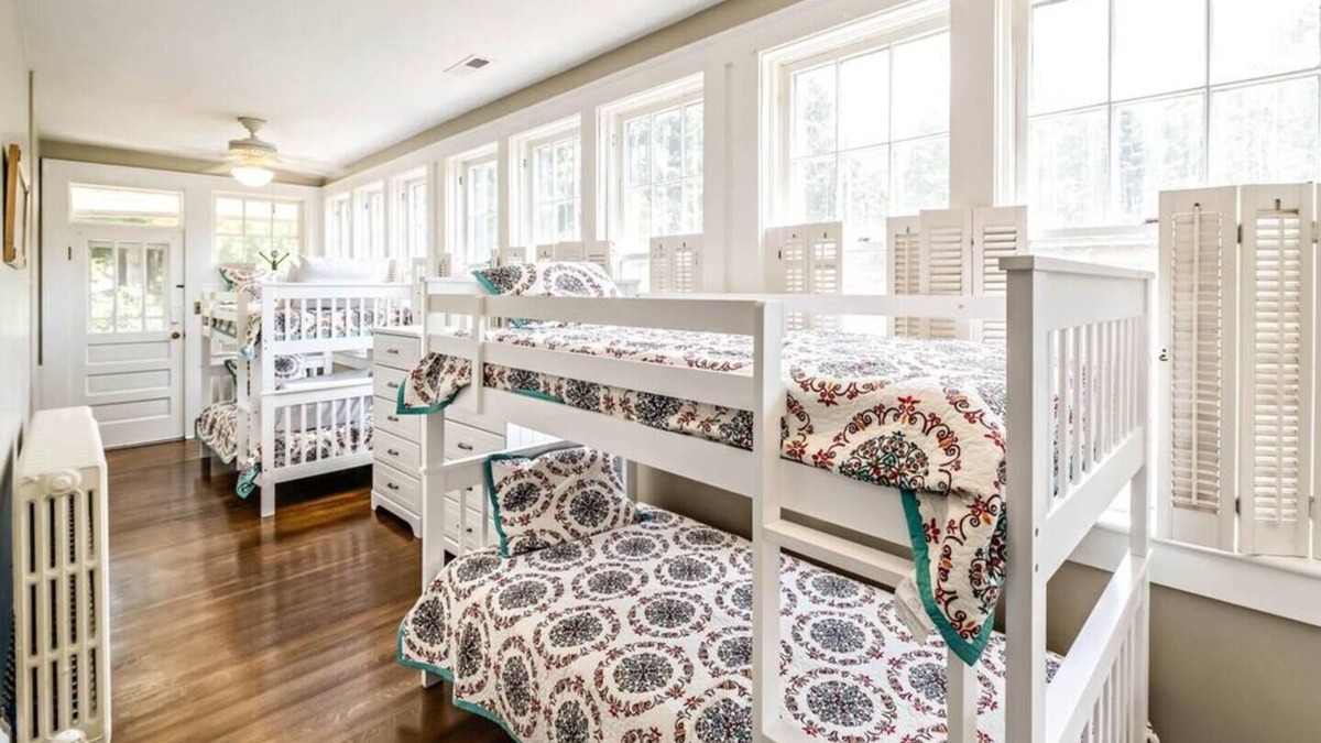 Tazewell House | Bright Hopkins Room at historic Litz Mansion, Tazewell VA