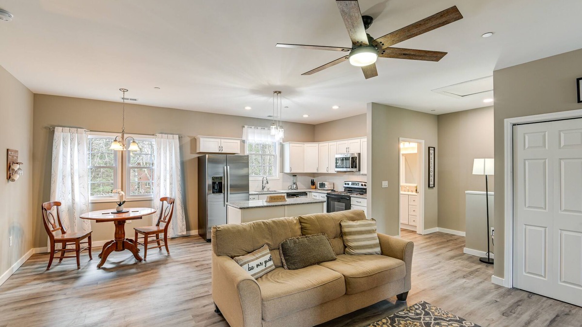 Kingston Springs House | Bright Kingston Springs Home < 22 Mi to Nashville