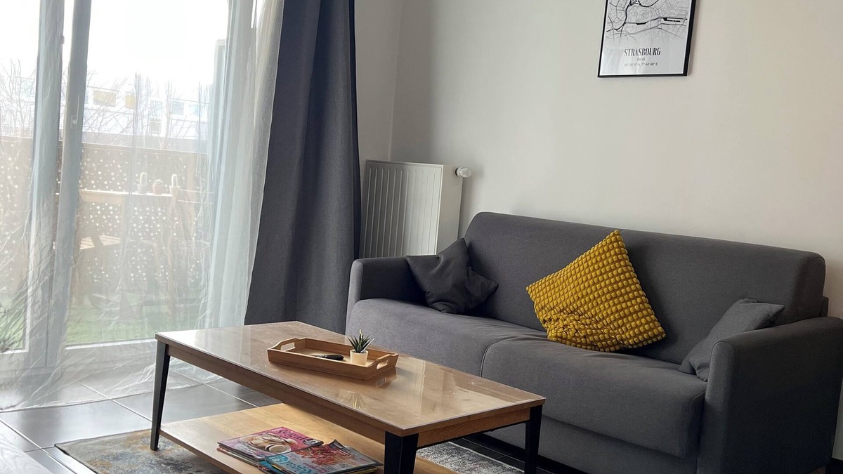 Plaine des Bouchers Apartment | Bright, modern apartment.