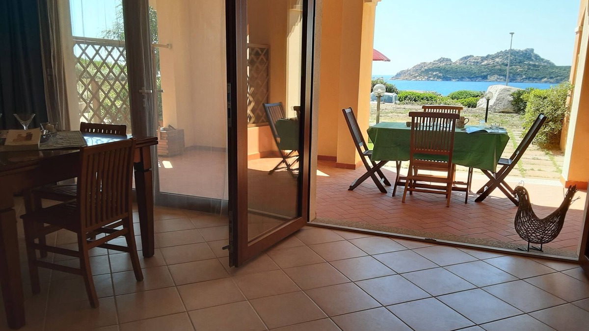 Santa Reparata Apartment | Bright one-bedroom apartment with sea view a few steps from the beach