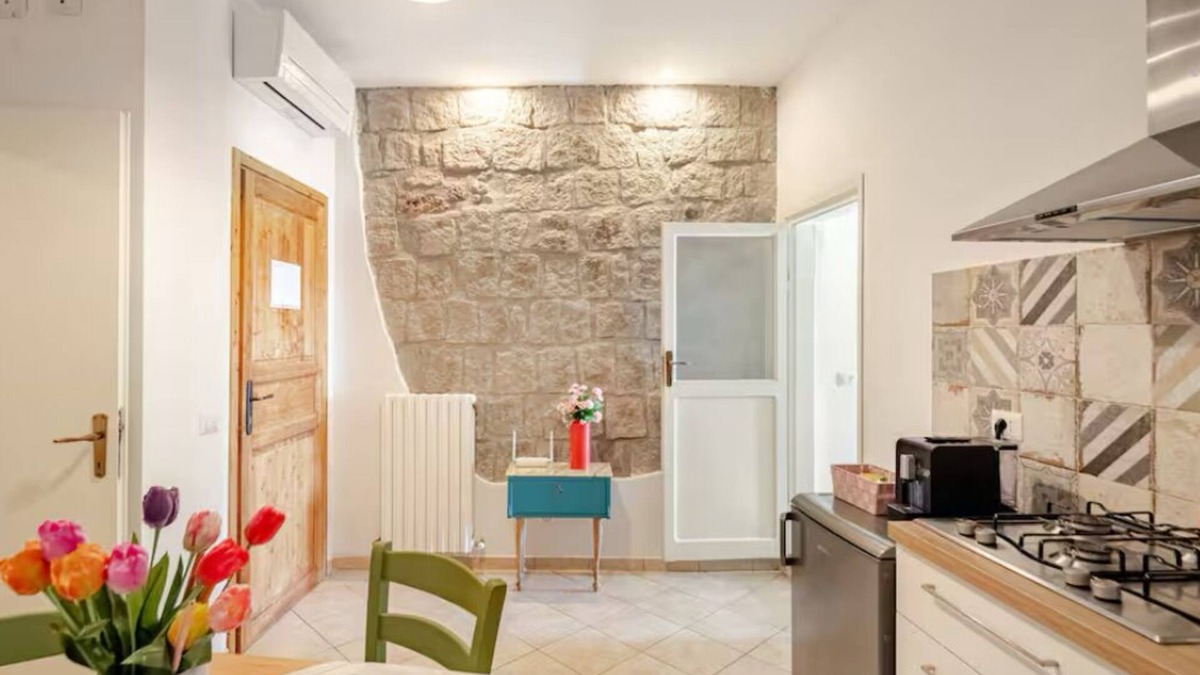Viterbo House | Bright & Roomy Family Getaway - Sleeps 6+, 2 Baths, Central Location!