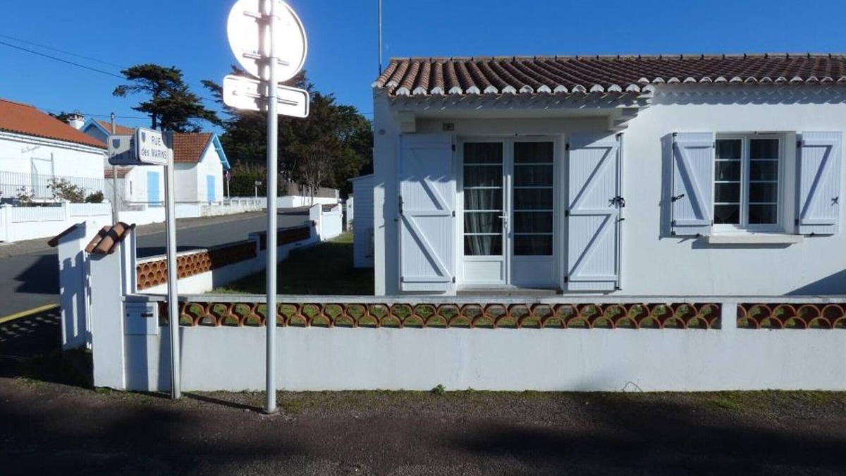 Notre-Dame-de-Monts House | Bright Seaside House with Garden - Close to Beach - Pet-Friendly, Free Bikes, Sleeps 4