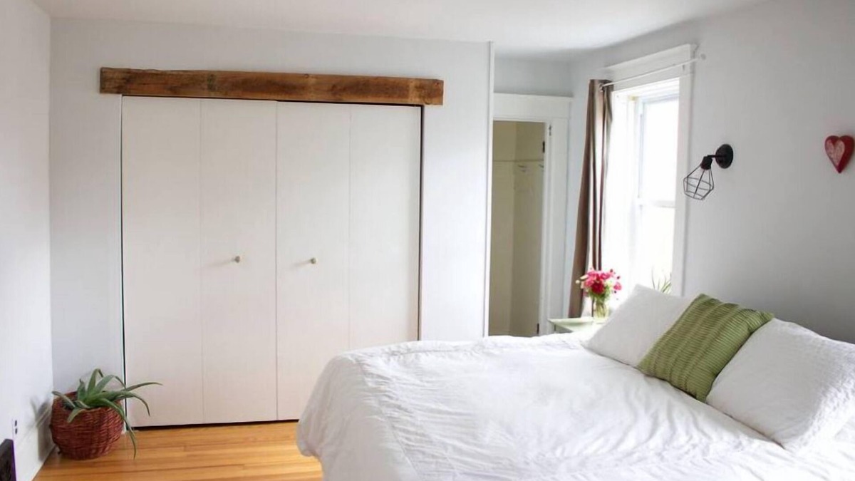 Viroqua House | Bright, spacious, historic home in downtown Viroqua.