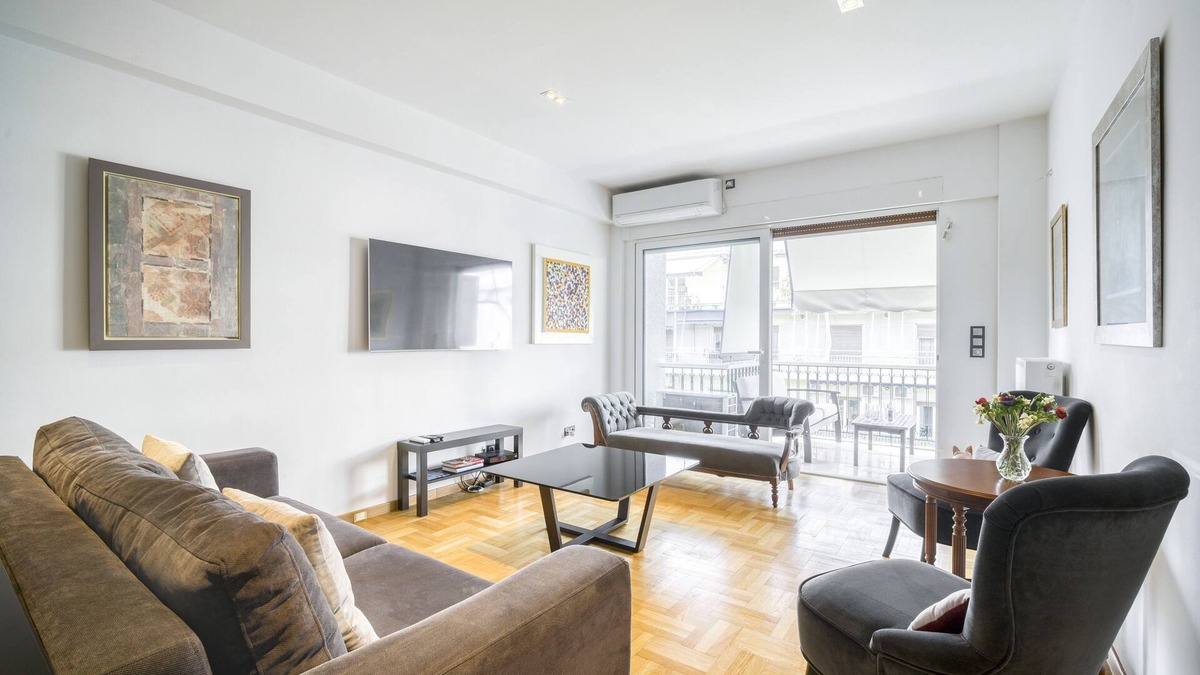 Pangrati Condo | Bright Spacious Luxury Apartment, Prime Central Athens