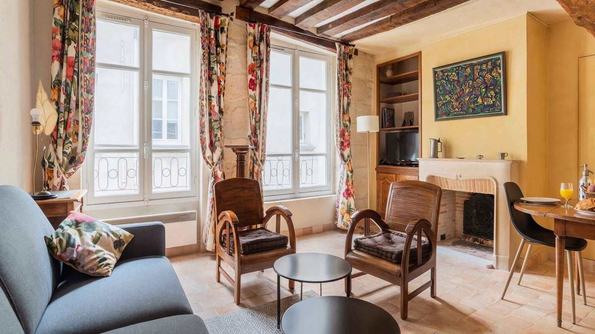 Latin Apartment | Bright Studio - Latin Quarter, Sorbonne & Pantheon