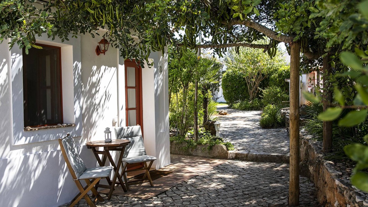 Lagos Cottage | Bright Studio with Kitchenette 9km from Lagos