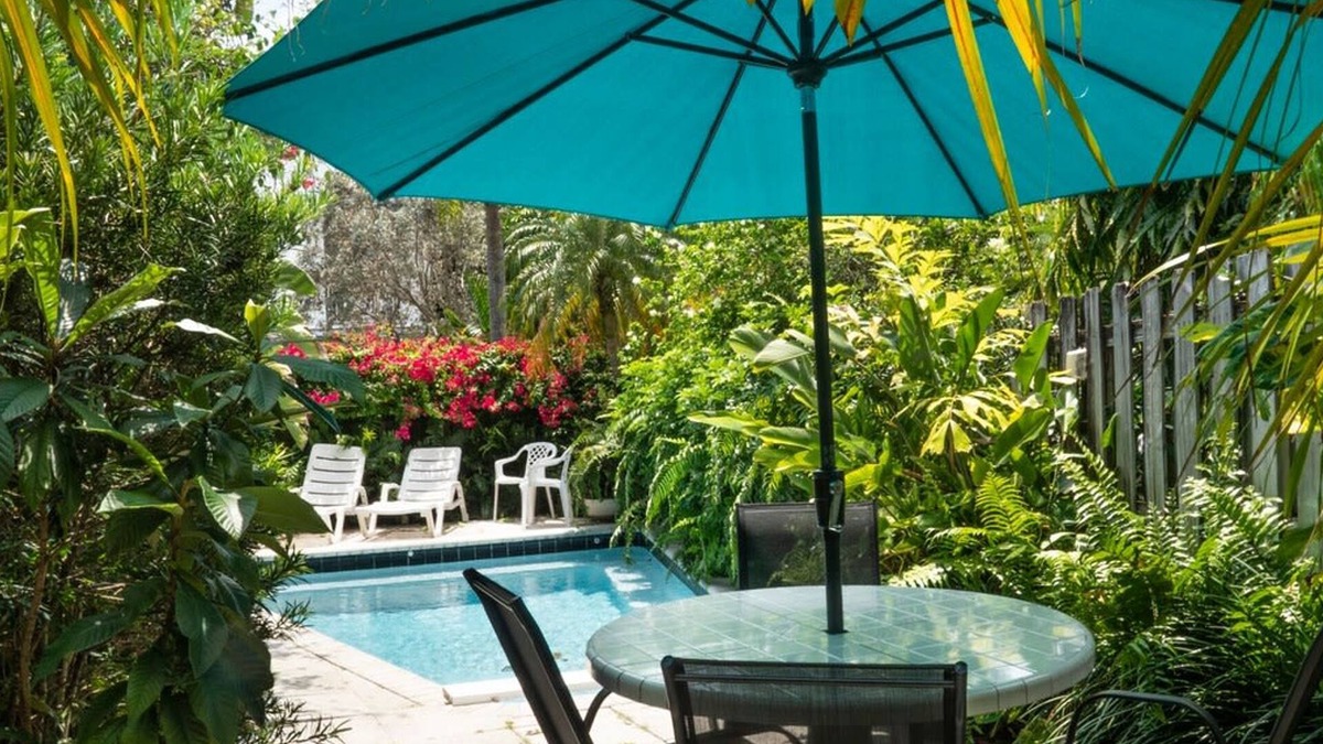 Victoria Park Apartment | Bright Stylish Apt in Las Olas Blvd Victoria Park
