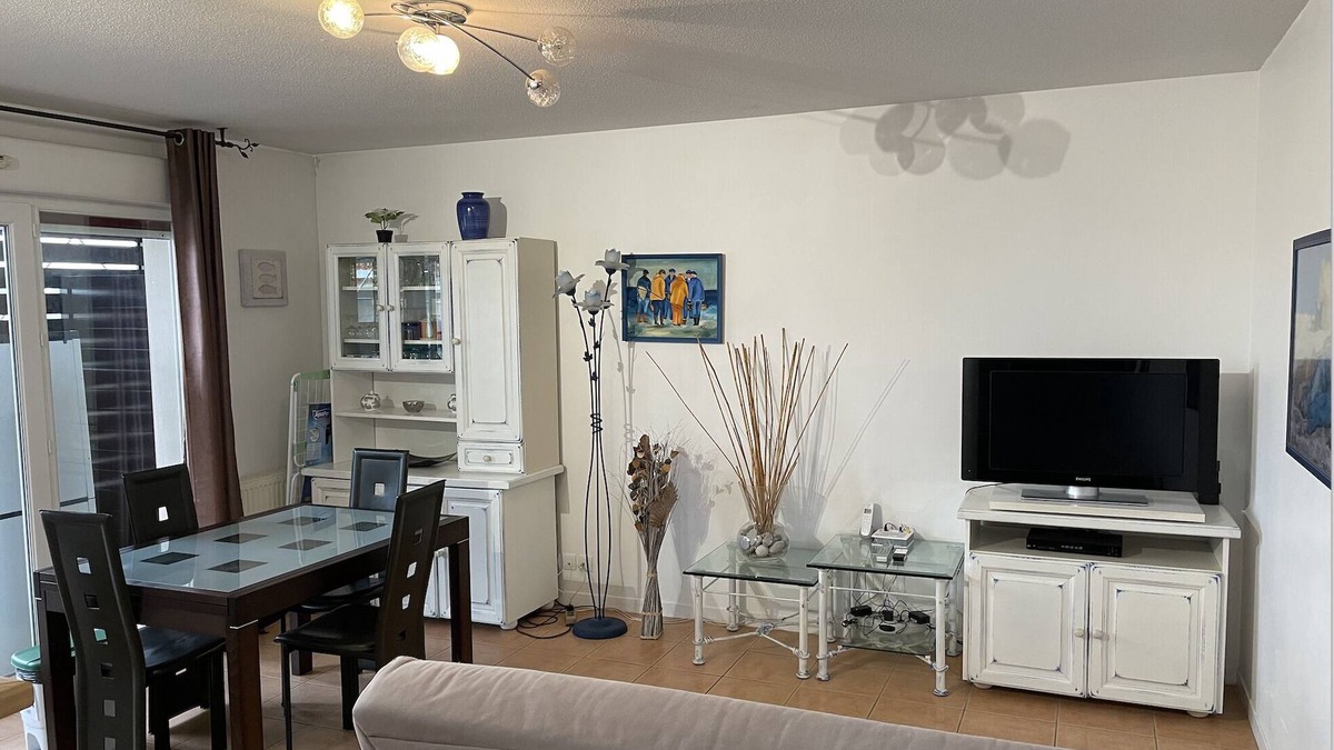 Ciboure Apartment | Bright T3 Classified 3*. Private parking. Wifi Fiber. Beaches and town center within walking distance.