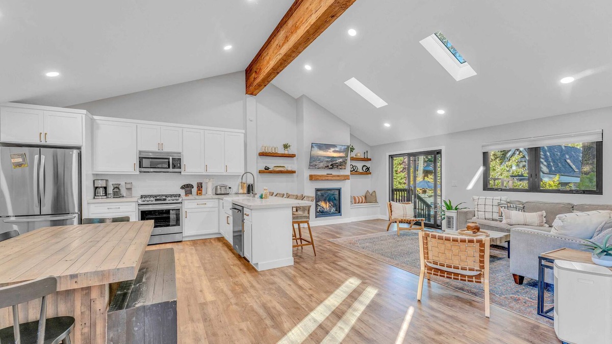 Comstock Acres House | Bright Tahoe Home w/Private Backyard, Near Beach
