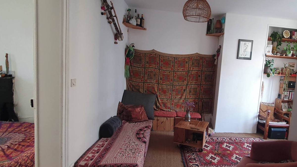 Saint-Fargeau Apartment | Bright two-room apartment Belleville-Jourdain