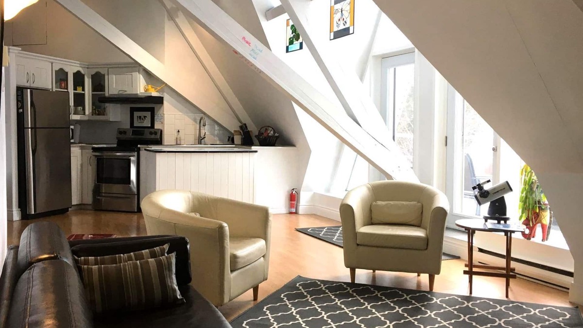 Port Elmsley House | Bright Unique Creative Loft in a Historic Gothic Stone Church with Bell Tower