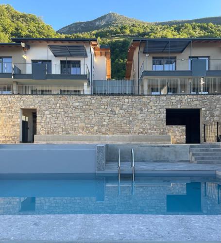 Predore Apartment | Brighter Days - Two-room apartment with lake view and pool