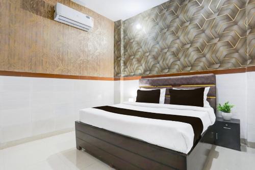 Hasanpur Hotel | Brijwasi guest house