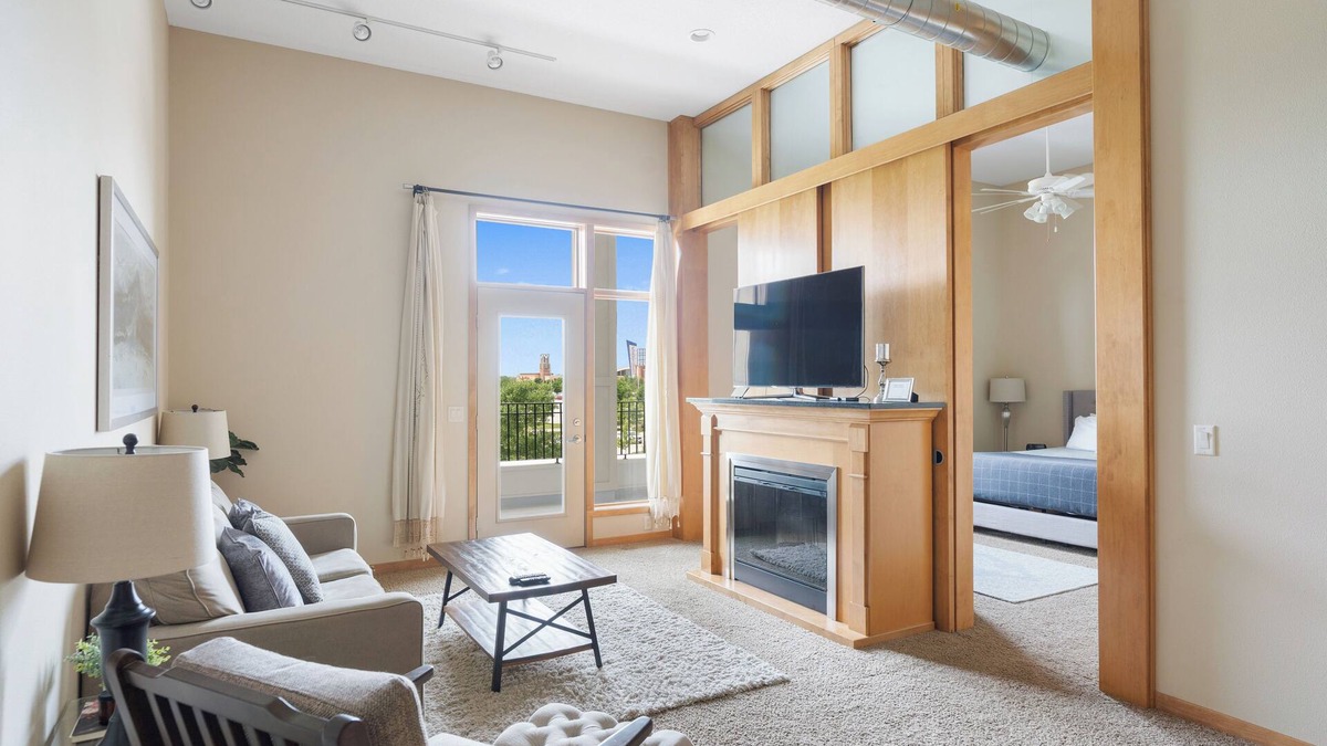 West Des Moines Apartment | Brilliant Penthouse Loft Tall Ceilings & Elevator Walk to Entertainment!
