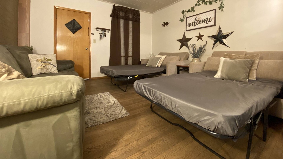 Cumberland House | Bring the whole family to this charming home and