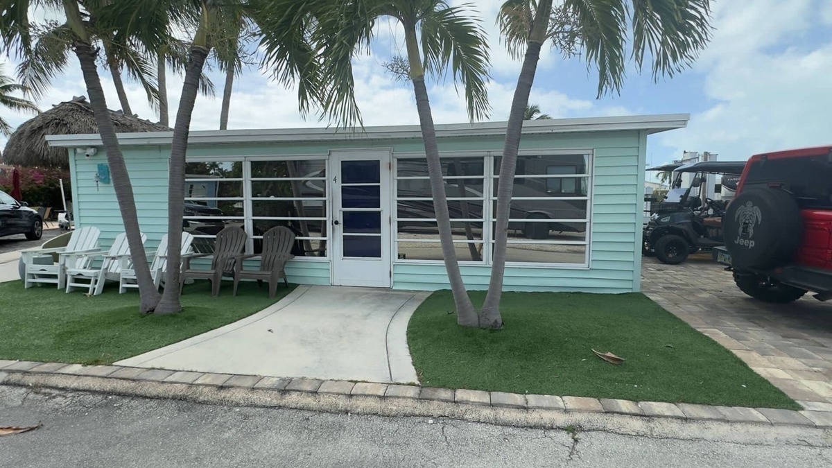 Layton Cottage | BRING YOUR BOAT! Perfect Florida Keys Family Getaway with Activities Galore!
