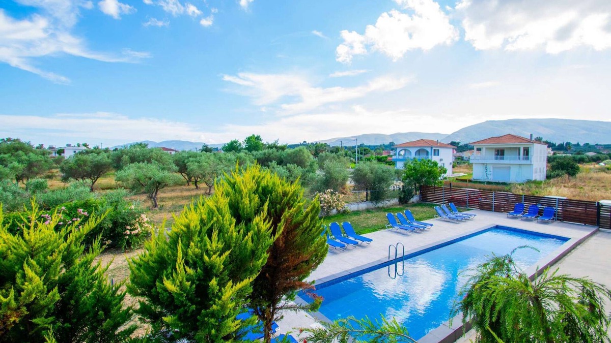Laganas Villa | Brinswick Private Villa complex