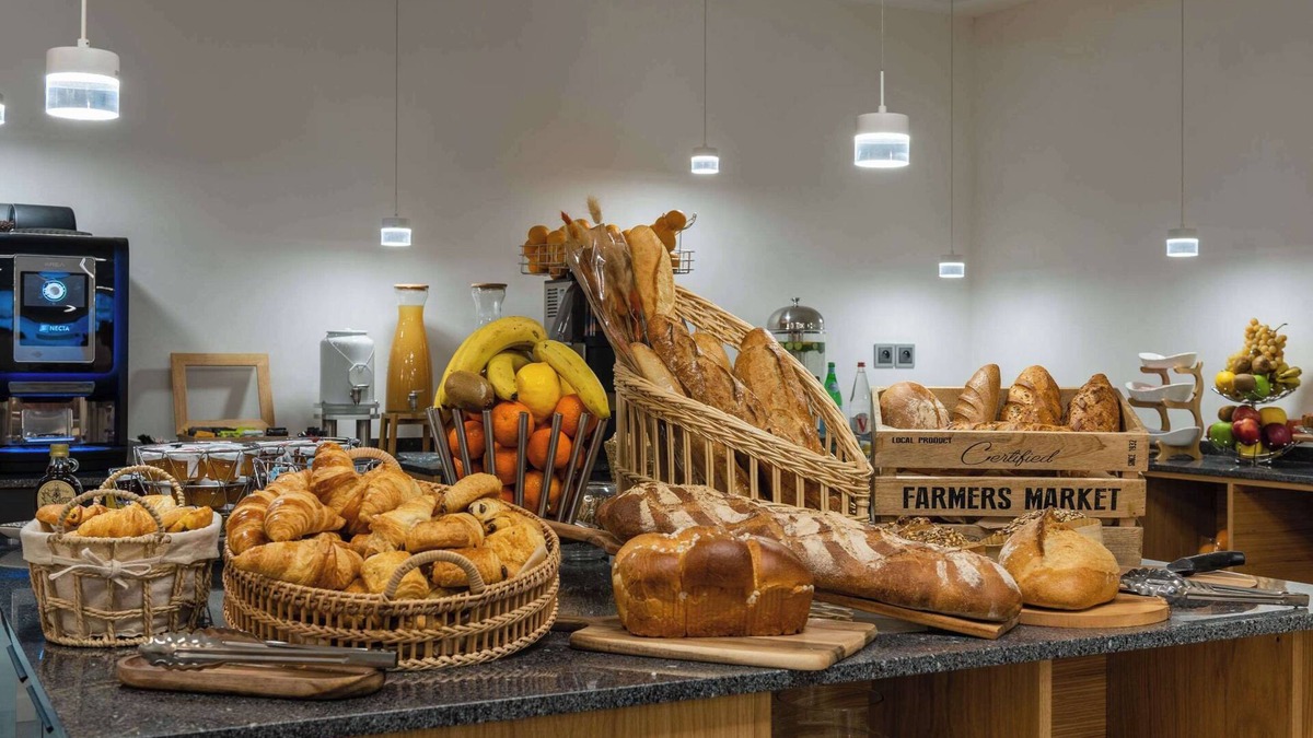 Thiais Hotel | Brit Hotel Paris Orly