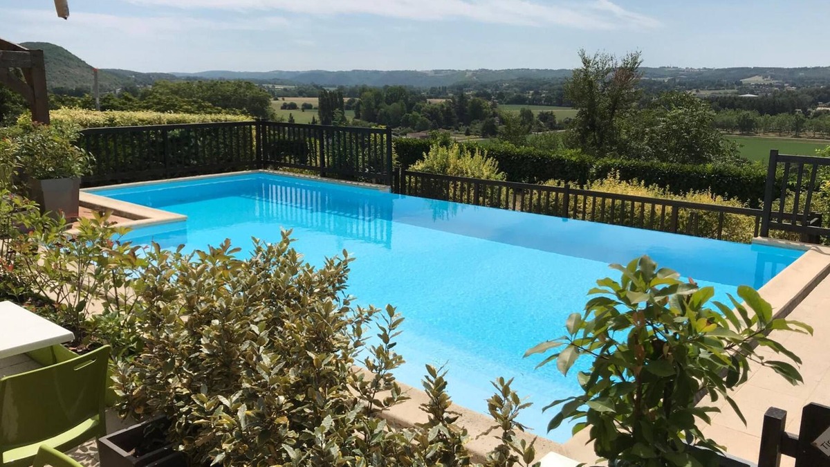 Fumel Hotel | Brit Hotel Vallee du Lot