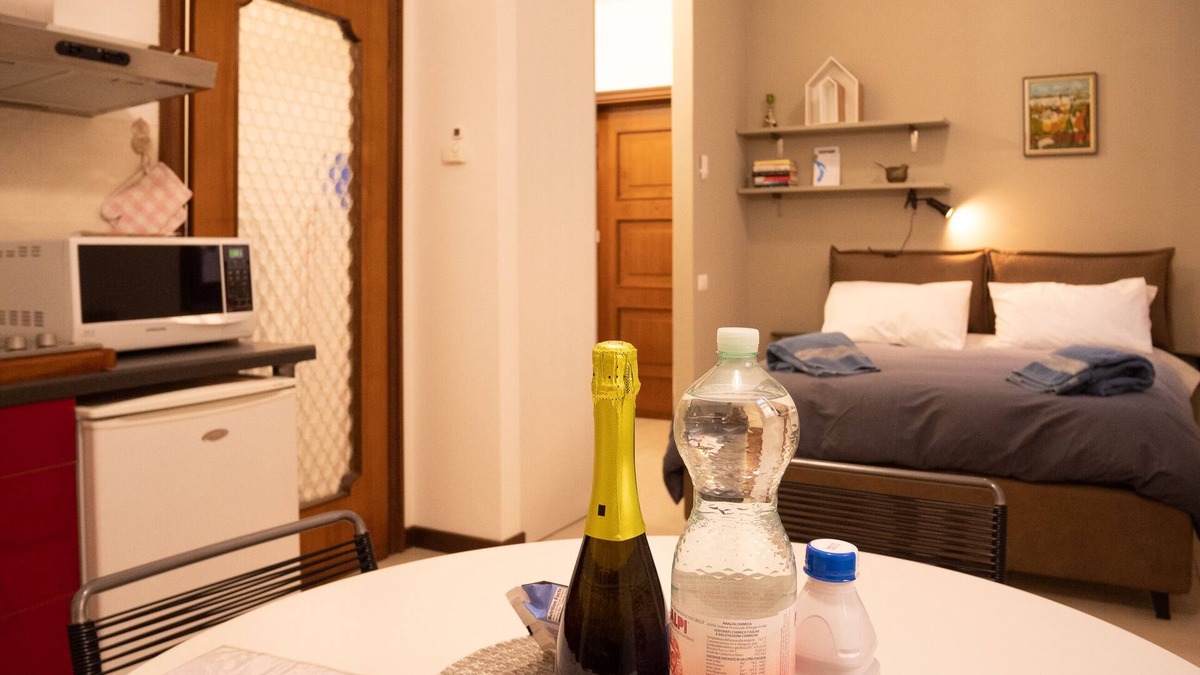 Brescia Antica Apartment | 'Brixia' - Cozy Studio Apartment in the Heart of the City of Brescia