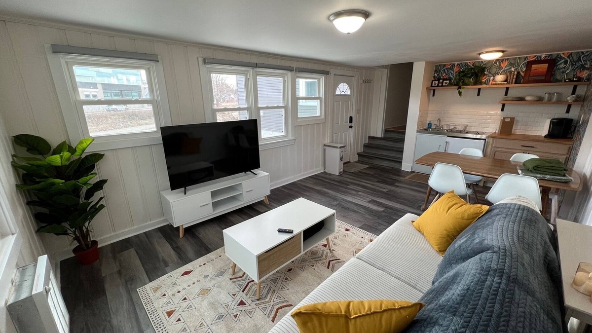 Warfleigh House | Broad Ripple Cottage-Cozy Riverfront 2 Bedroom - Minutes on foot to main strip!