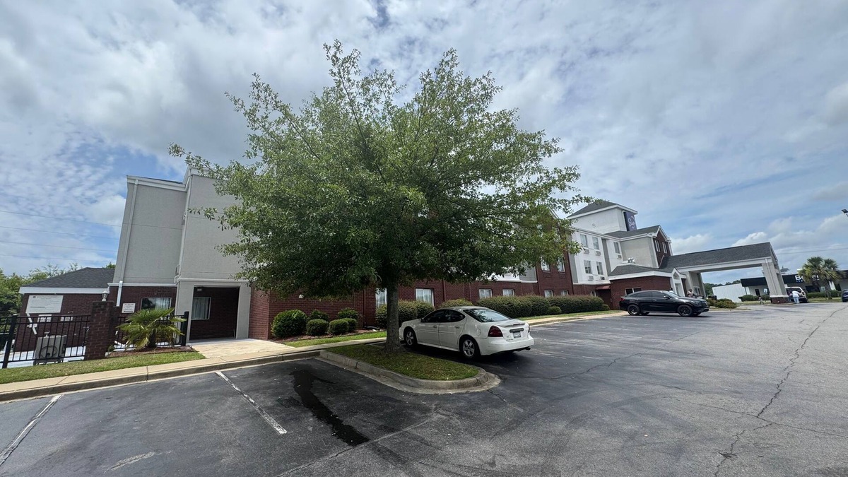 Sumter Hotel | Broad St Inn