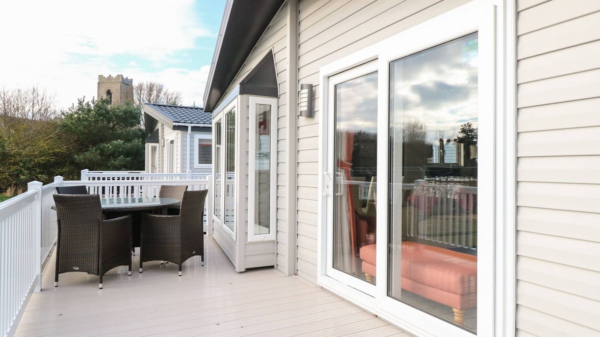 Hopton Cottage | Broadland Sands Lodge