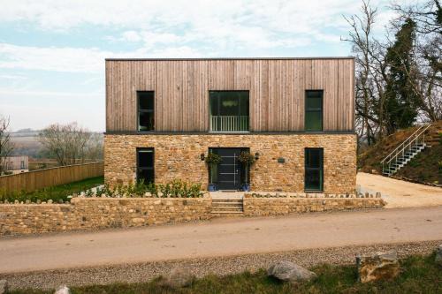 Holcombe House | Brockview House - Eco 4 bed