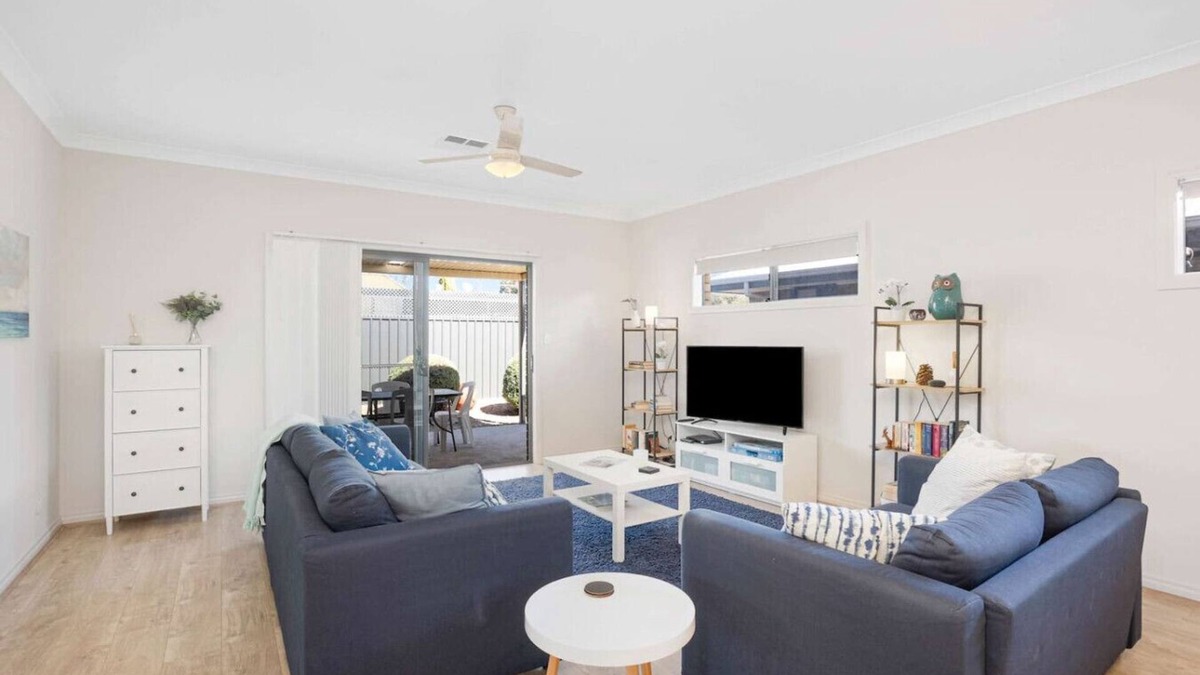 Goolwa House | Brooking's Perch, Walk to Shops & River, WiFi