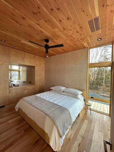 Brooklyn House | Brooklyn Shore Lodge