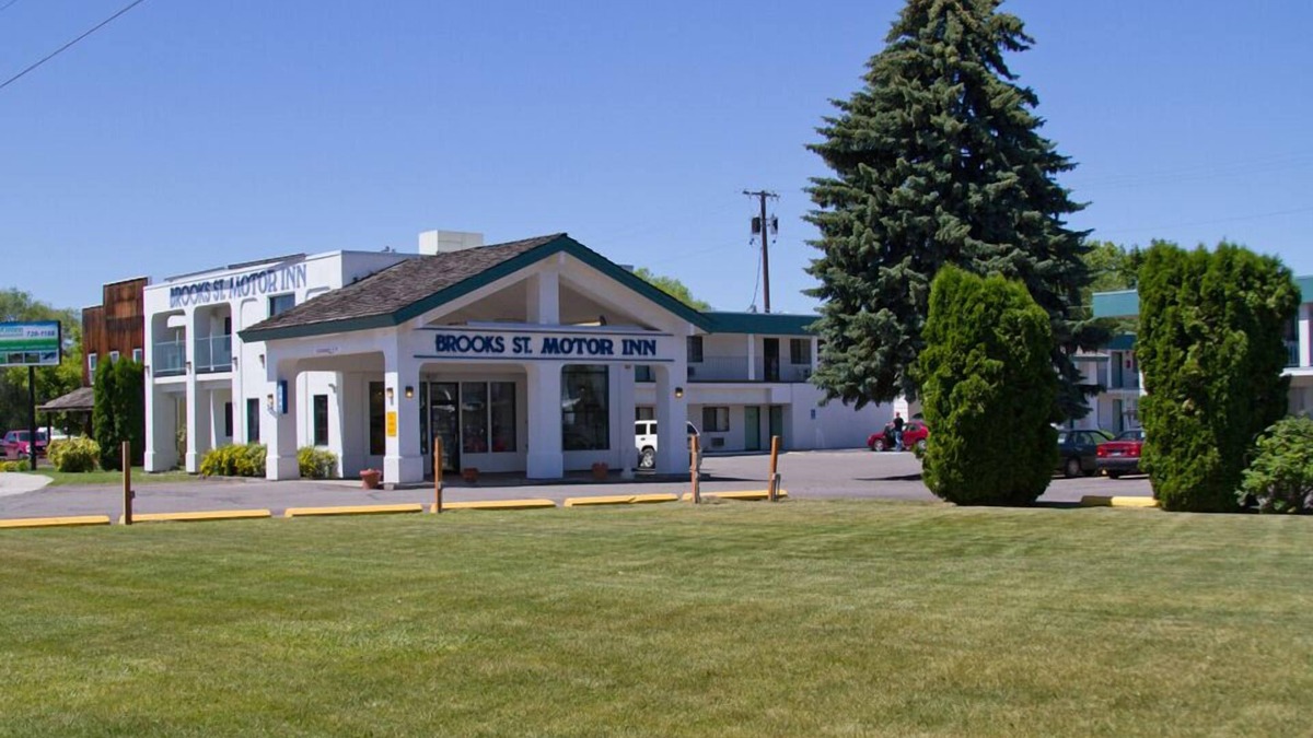 Southgate Triangle Hotel | Brooks Street Motor Inn
