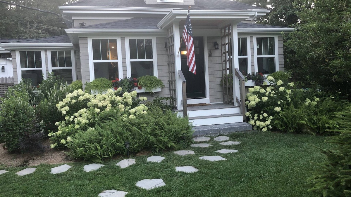 Bass Harbor House | “Brookshire Cottage” Acadia National Park “Pet Friendly” Mt Desert Island ME